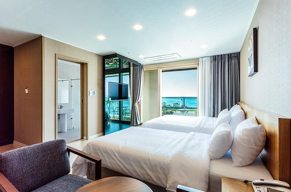 Rich Hotel Jeju Exterior photo